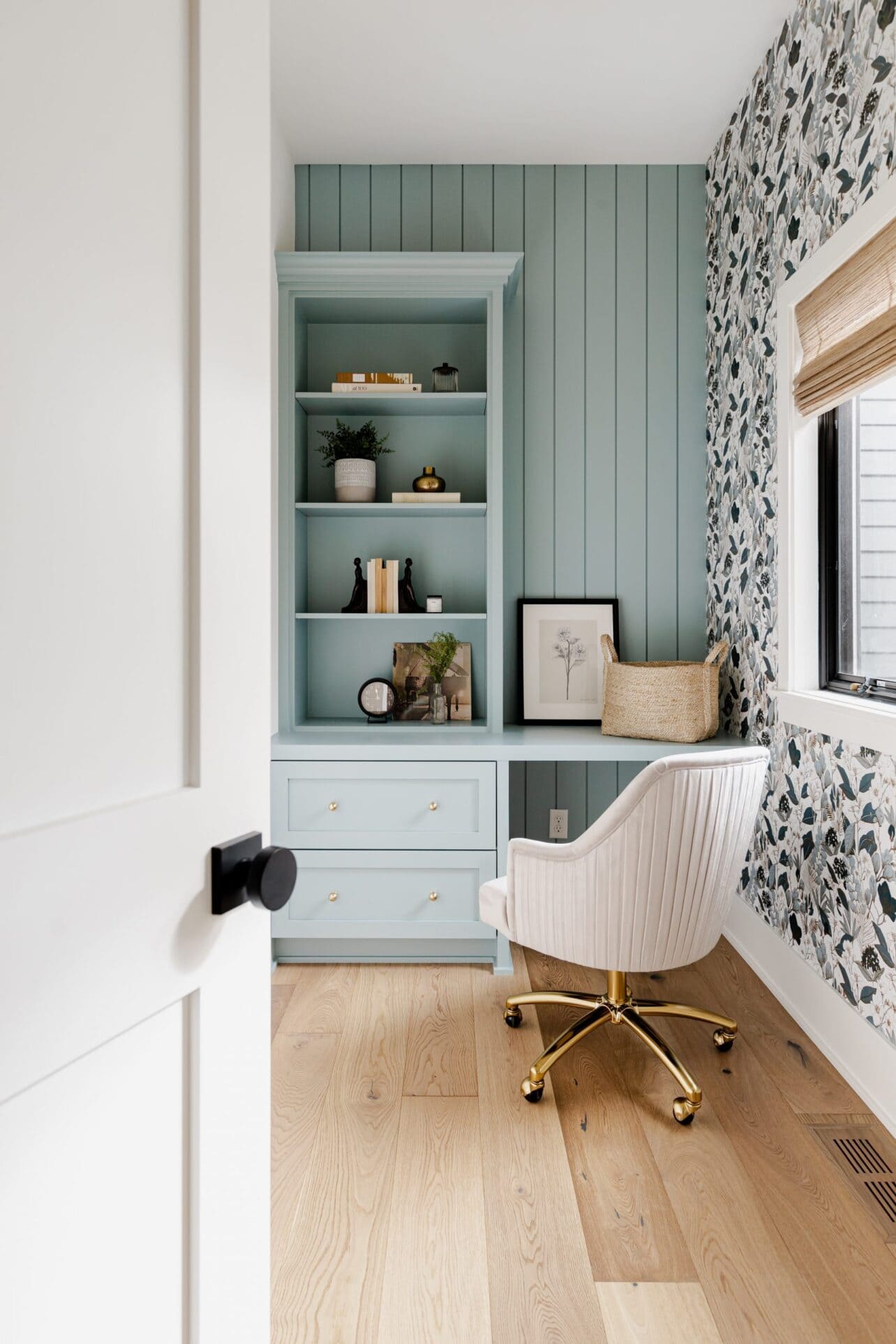 6 Best Wallpaper Ideas to Include in Your Home | Meg & Co. Designer Homes
