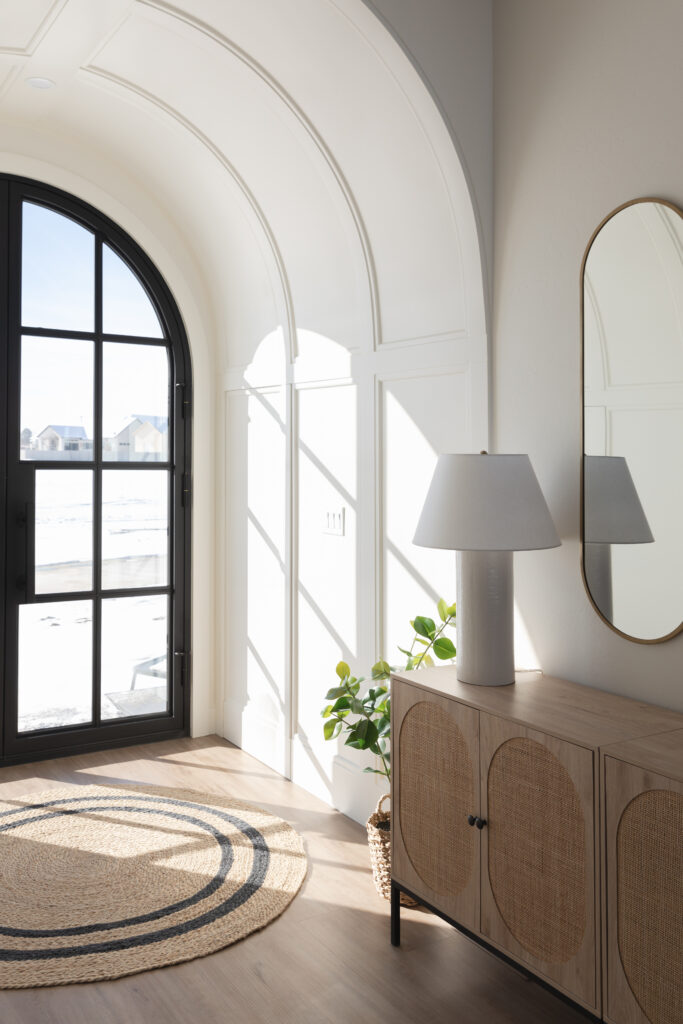 Modern Alabaster Table Lamp styles - great for entryways or sofa tables | Meg & Co Twin Falls